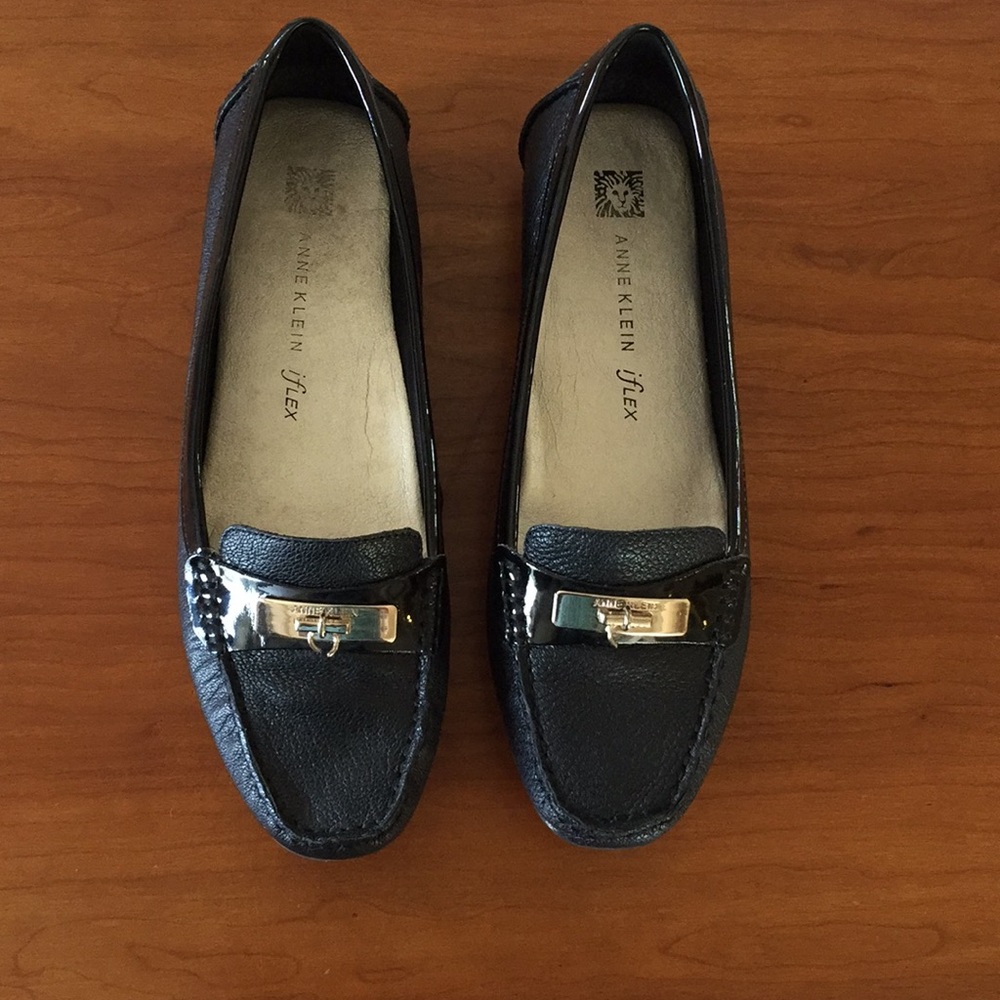 Anne Klein Iflex flats
